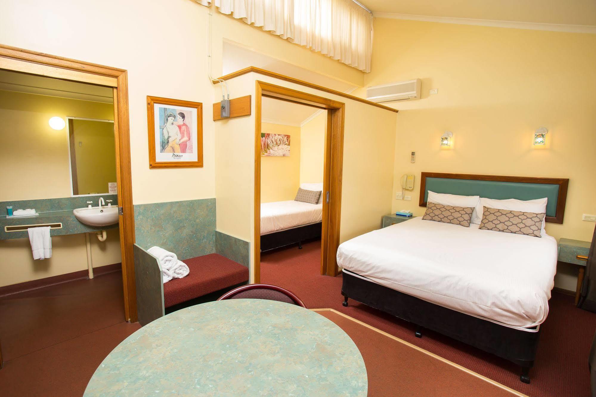 Downs Motel Toowoomba Dış mekan fotoğraf