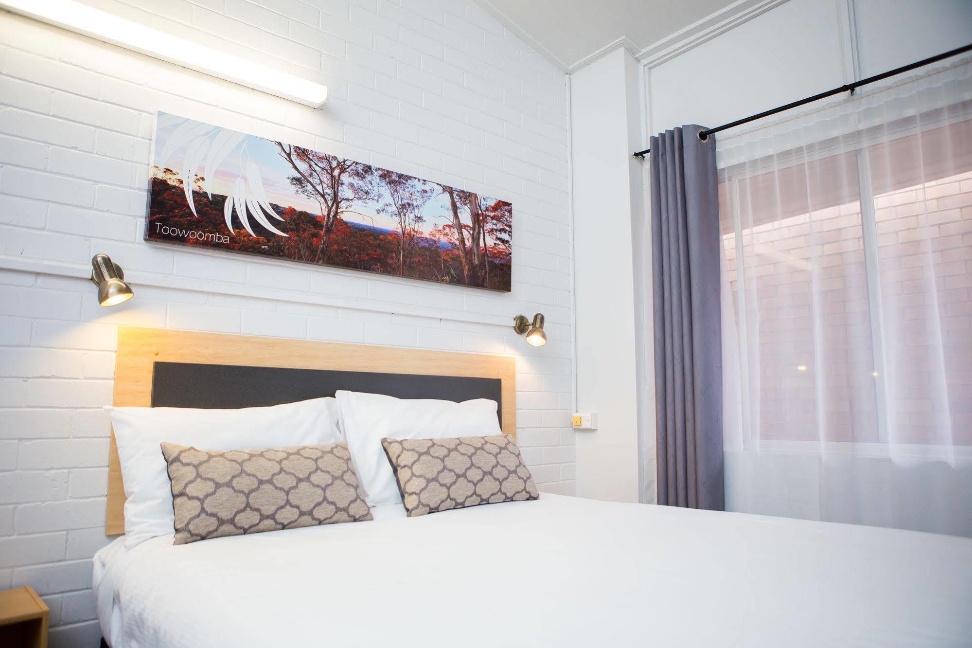 Downs Motel Toowoomba Dış mekan fotoğraf