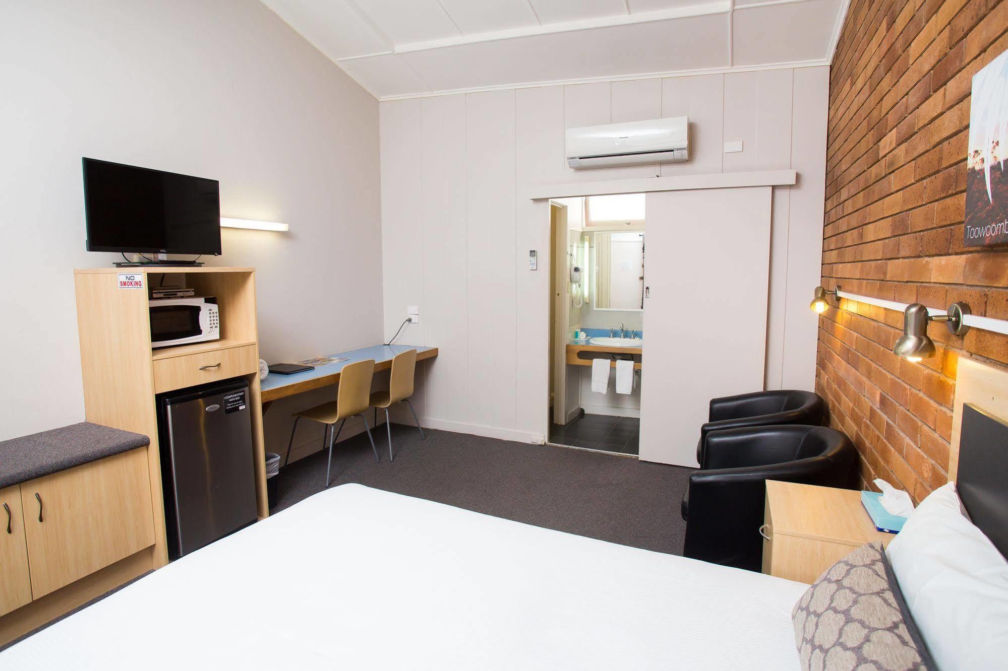 Downs Motel Toowoomba Dış mekan fotoğraf